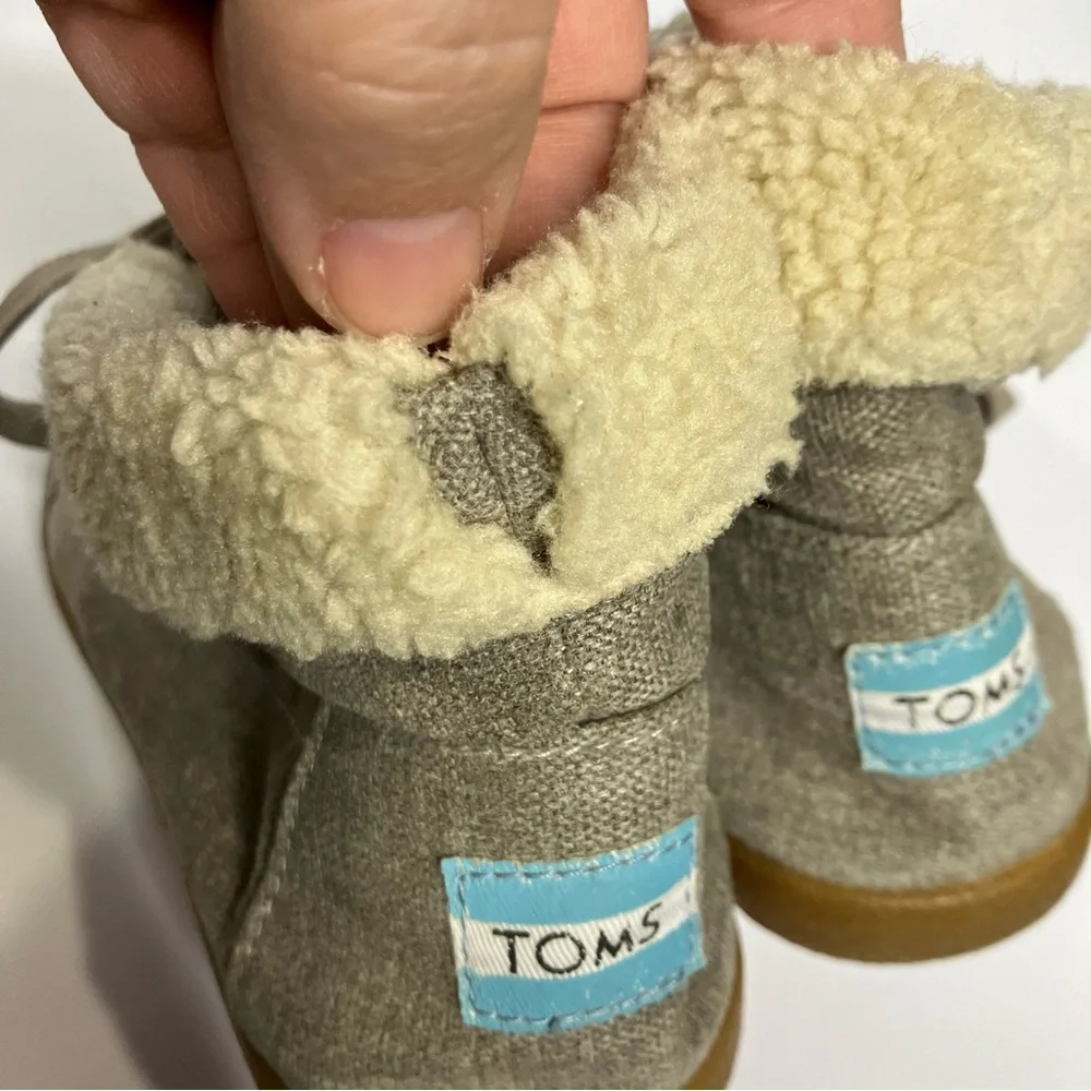 Toms highland botas fleece‎ lined lace up boots gray cream women's size 7 casual